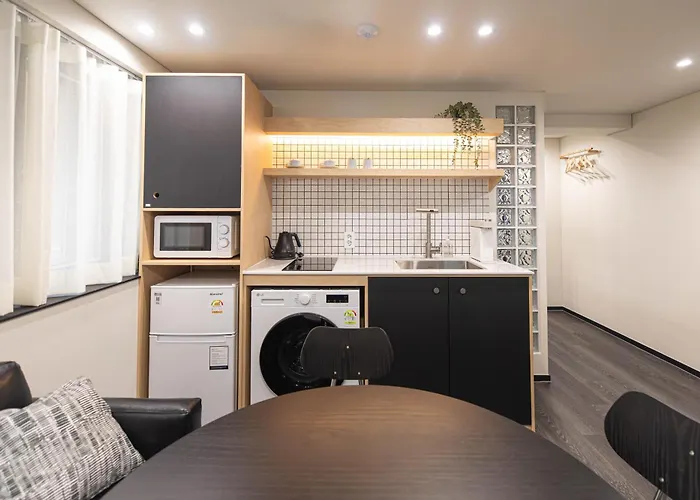 Nook Jongno Full-floor 2-bedroom Near Gwangjang Market Seoul