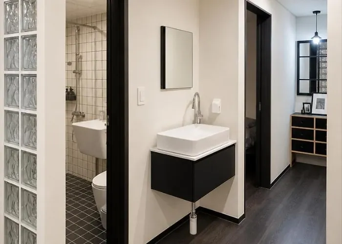 Apart Otel Nook Jongno Full-floor 2-bedroom Near Gwangjang Market 4*