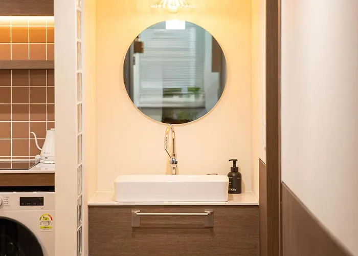 Nook Jongno Full-floor 2-bedroom Near Gwangjang Market Apart Otel