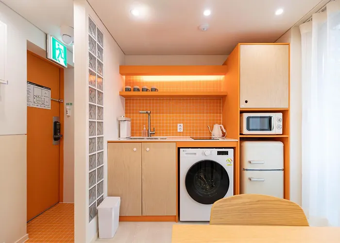 Nook Jongno Full-floor 2-bedroom Near Gwangjang Market Apart Otel 4*